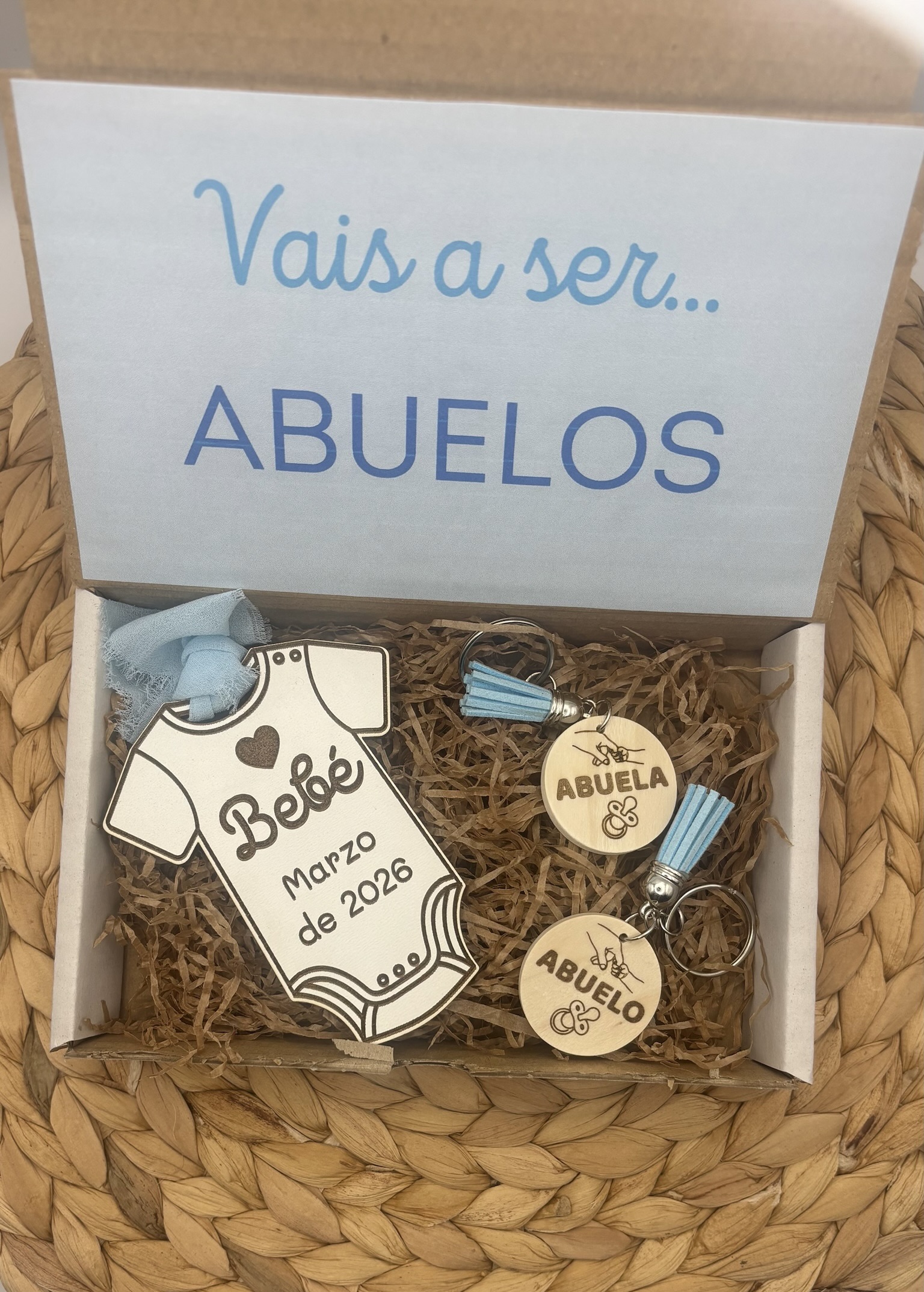 Caja sorpresa anuncio embarazo personalizada